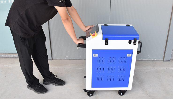 100-300w Trolley Pulse Laser Cleaning Machine.jpg
