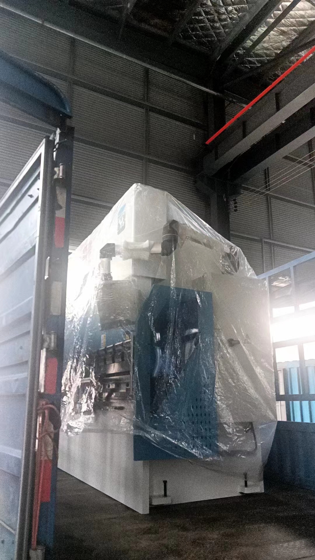 70T2500mm cnc bending machine .jpg
